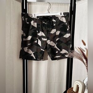 3/$10 Cotton On Men’s Dark Green Brown Black Camo Shorts